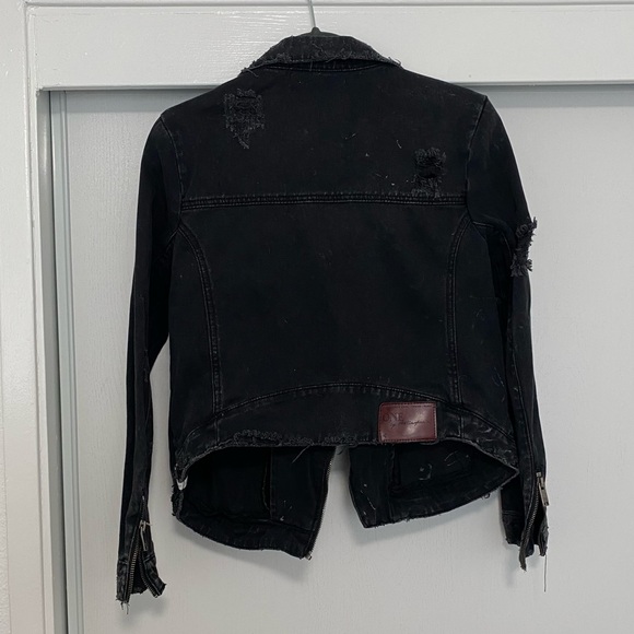 Distressed Jean jacket - Picture 2 of 5